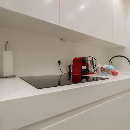Apartment Aliette Suites - Stazione Centrale Milan